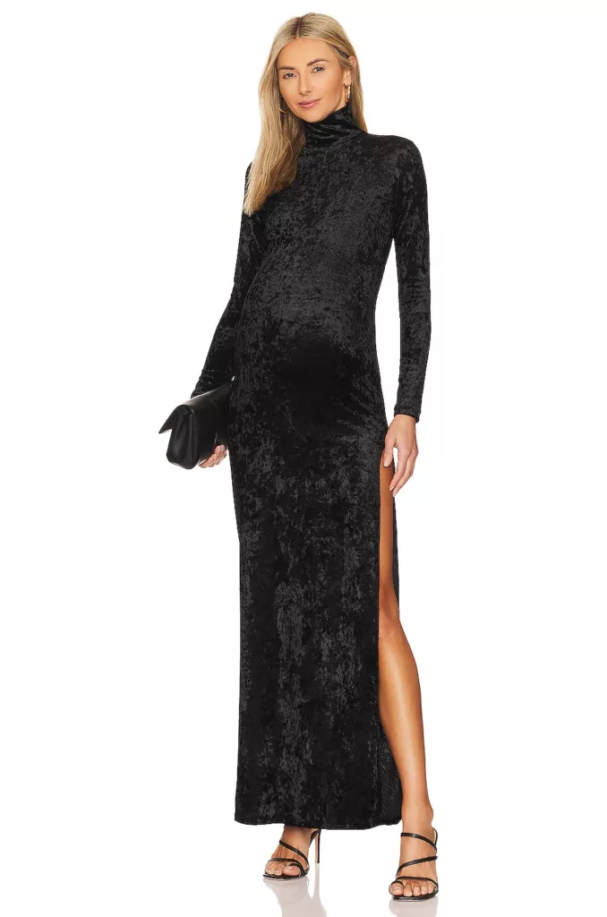 The monica black velvet dress in black