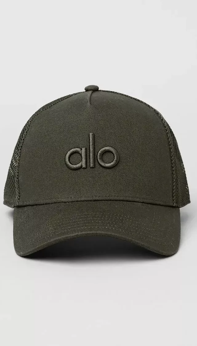 Alo district trucker hat stealth green