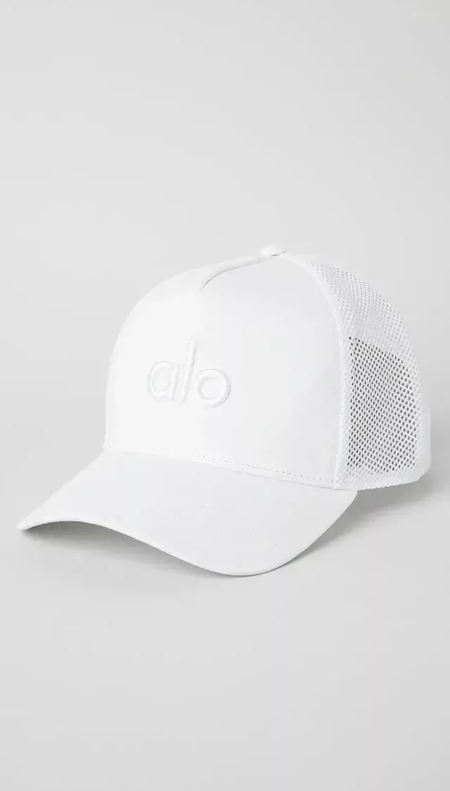 Alo district trucker hat white white