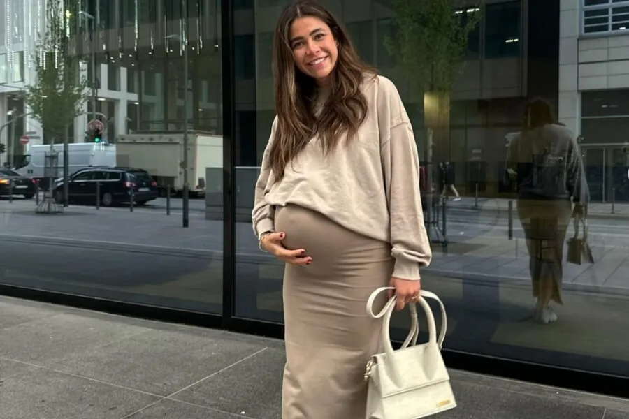 How to style maternity skirts influencer edition