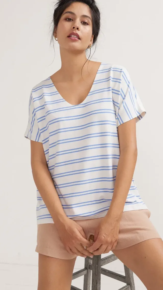 Hatch the perfect vee blue ivory stripe